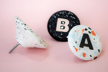 Cargar imagen en el visor de la galería, Taller Colgador personalizado